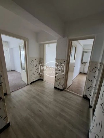 apartament-2-camere-zona-primaverii-piata-mica-etaj-3-1