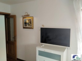 apartament-deosebit-cu-trei-camere-terasa-situat-in-busteni-10