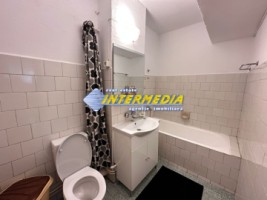 apartament-2-camere-decomandat-de-inchiriat-in-alba-iulia-centru-10