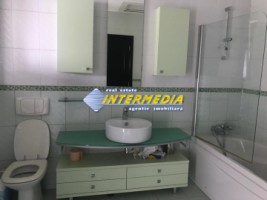 casa-dpe-de-inchiriat-in-alba-iulia-zona-cetate-350-mp-si-teren-600-mp-8