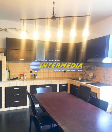 casa-dpe-de-inchiriat-in-alba-iulia-zona-cetate-350-mp-si-teren-600-mp-10