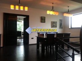 casa-dpe-de-inchiriat-in-alba-iulia-zona-cetate-350-mp-si-teren-600-mp-38