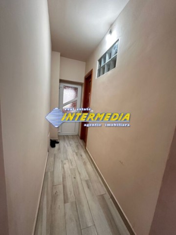 casa-p1-de-vanzare-in-centru-finisata-2013-mobilata-utilata-complet-alba-iulia-22