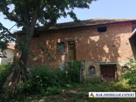 casa-cu-5-camere-si-teren-de-1482-mp-de-vanzare-in-cetateni-arges-2