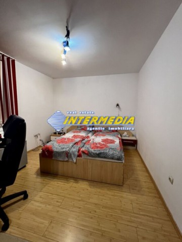 ocazie-casa-insiruita-pe-de-vanzare-in-alba-iulia-zona-centru-cu-teren-si-toate-utilitatile-si-strada-asfaltata-35