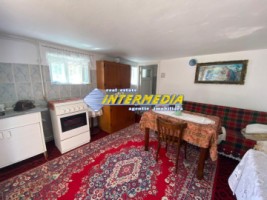 vanzare-casa-4-camere-curete-si-gradina-2600-mp-comciugud-la-asfalt-toate-utilitatiile-14