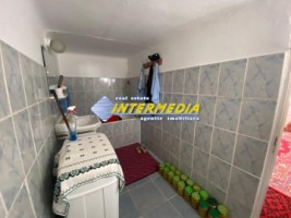 vanzare-casa-4-camere-curete-si-gradina-2600-mp-comciugud-la-asfalt-toate-utilitatiile-17