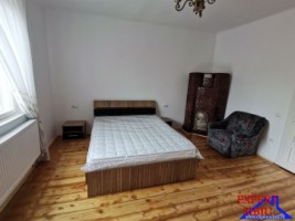 inchiriez-ap2-camere-decomandat-la-casarenovatzona-p-ta-cluj-2