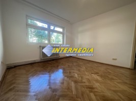 spatiu-comercial-de-inchiriat-49-pm-alba-iulia-zona-cetate-closca-8