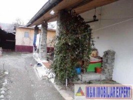 casa-de-vacanta-2-camere-teren-880-mp-berevoiesti-4