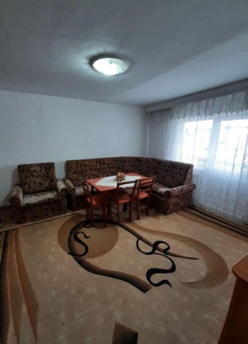 apartament-3-camere-calea-nationala-zona-bazar-65000-pret-negociabil