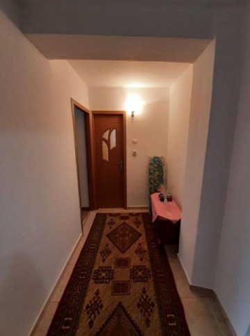 apartament-3-camere-calea-nationala-zona-bazar-65000-pret-negociabil-5