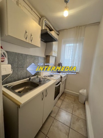 apartament-2-camere-de-inchiriat-mobilat-utilat-in-alba-iulia-cetate-zona-bulevard-7