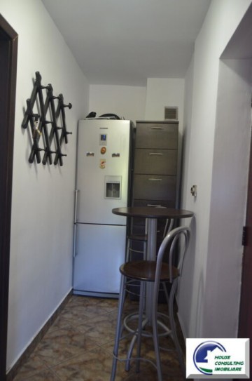 vanzare-apartament-cu-2-camere-mobilat-si-utilat-situat-in-predeal-4