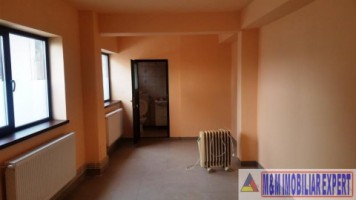 dec-2026-spatiu-comercial-30-mp-campulung