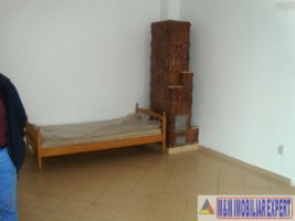 casaspatiu-2-camere-124-mp-de-inchiriat-in-centru-campulung-muscel-arges-8