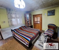 vanzare-casa-cu-2000-mp-teren-in-zona-vintu-de-jos-2