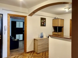 de-inchiriat-apartament-cu-2-camere-zona-bazar-pret-300-6