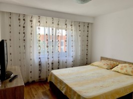 de-inchiriat-apartament-cu-2-camere-zona-bazar-pret-300-2