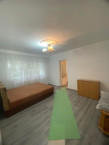 apartament-2-camere-zona-est-clinic-40-mp-1000-lei-1