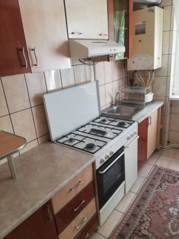 apartament-2-camere-zona-marchian-suprafata-de-47-mp-1200-lei-3