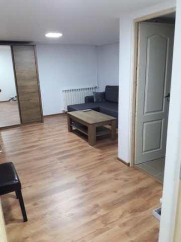 de-inchiriat-apartament-cu-o-camera-pretul-de-300-include-si-utilitatile