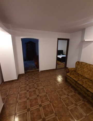 apartament-3-camere-de-inchiriat-zona-marchian-4