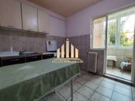 apartament-cu-3-camere-de-vanzare-cetate-mercur-2