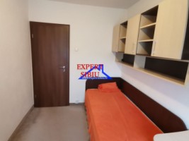 inchiriez-apartament-3-camere-renovatzona-ciresica-3