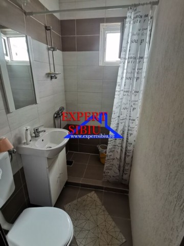 inchiriez-apartament-3-camere-renovatzona-ciresica-7