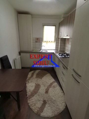 inchiriez-apartament-3-camere-renovatzona-ciresica-10