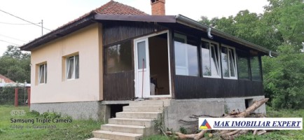 casa-2-camere-cu-teren-1755-mp-bughea-de-jos-case-de-vanzare-arges-refugiu-in-mijlocul-naturii-1