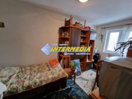 apartament-3-camere-de-inchiriat-in-alba-iulia-zona-cetate-4