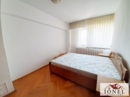 apartament-trei-camere-decomandat-de-vanzare-in-centru-alba-iulia-3