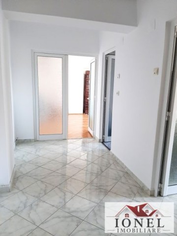 apartament-trei-camere-decomandat-de-vanzare-in-centru-alba-iulia-8