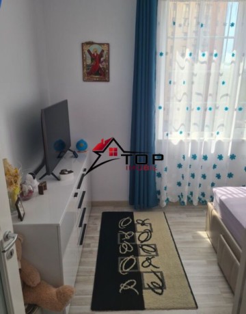 apartament-2-camere-decomandat-etaj-intermediar-cug-hanul-visoianu-5