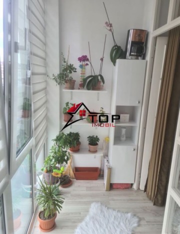 apartament-2-camere-decomandat-etaj-intermediar-cug-hanul-visoianu-6