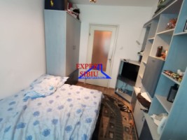 inchiriez-apartament-3-camere-decomandat-zona-ciresica-6