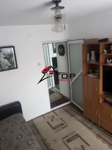 apartament-2-camere-decomandat-podu-ros-nicolae-iorga-4