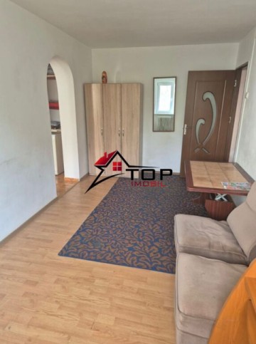 apartament-2-camere-semidecomandat-podu-ros-sens-giratoriu-0