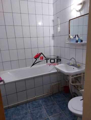 apartament-2-camere-semidecomandat-podu-ros-3