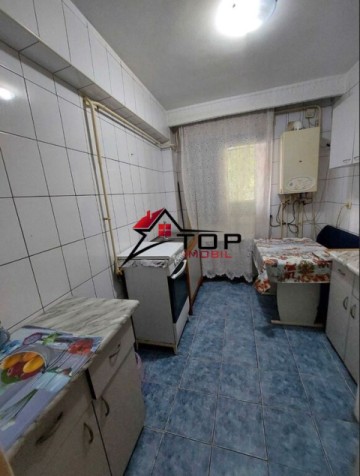 apartament-2-camere-semidecomandat-podu-ros-2