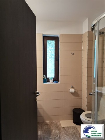 inchiriere-apartament-cu-doua-camere-situat-in-zamora-17