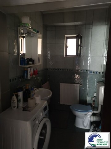 inchiriere-apartament-cu-doua-camere-situat-in-zamora-23