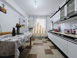 apartament-cu-3-camere-decomandate-cetate