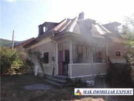 casa-in-nucsoara-arges-la-casa-cu-4-camere-teren-8500-mp-1