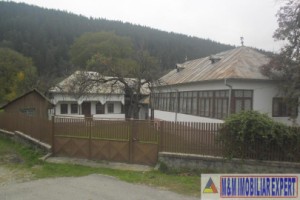 casa-memoriala-general-vasile-milea-in-leresti-arges-proprietate-cu-valoare-istorica-unica-rezervata-momentan-2