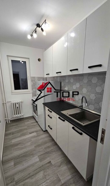 inchiriere-apartament-cu-2-camere-decomandat-podu-ros-1