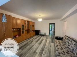 de-vanzare-apartamentul-cu-3-camere-etaj-1-zona-stejari-1