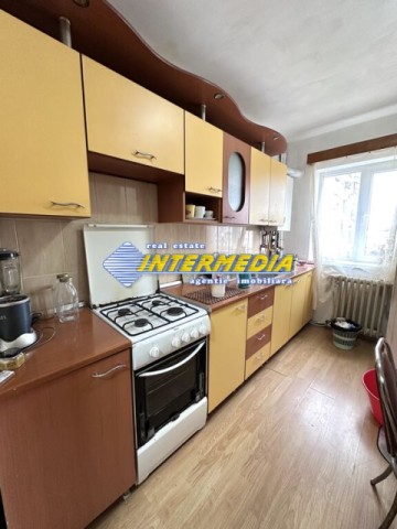 apartament-2-camere-decomandat-de-vanzare-in-alba-iulia-cetate-bulevard-1